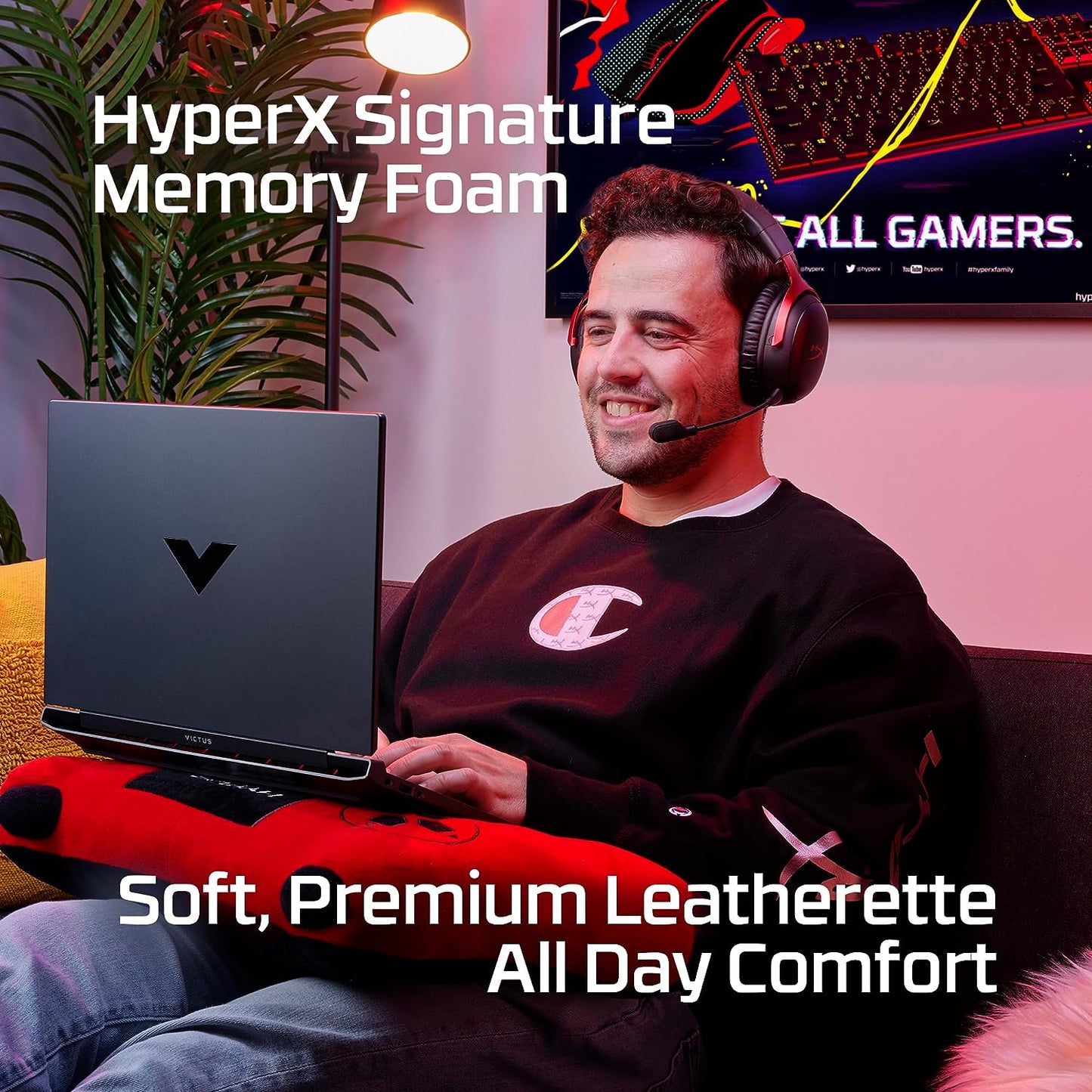 سماعة الألعاب اللاسلكية HyperX Cloud III للكمبيوتر الشخصي، PS5، PS4، لون أسود - علبة مفتوحة